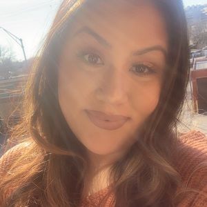 Meet your Posher, Jacqueline